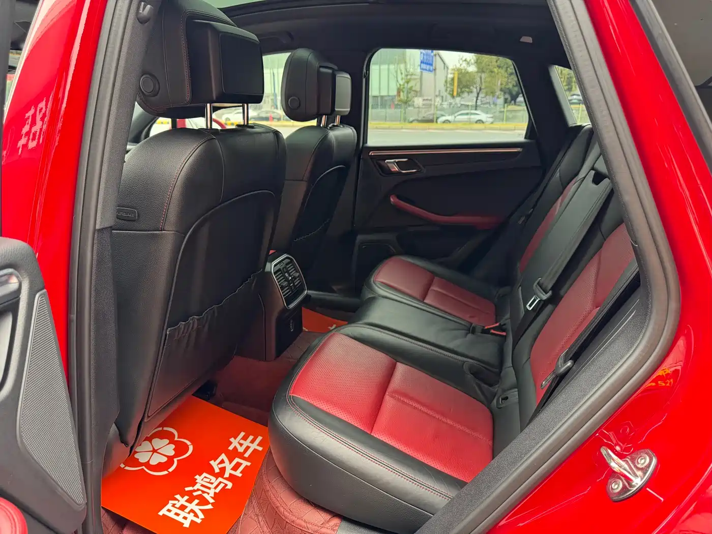 Porsche Macan 2018 Macan 2.0T фото 5
