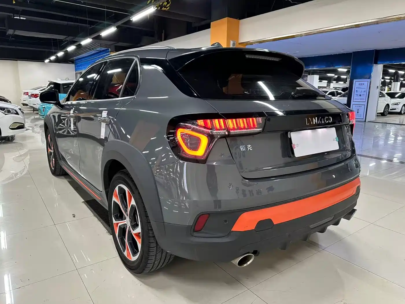 Lynk & Co 02 2020 1.5T DCT 2WD Shine Edition фото 8