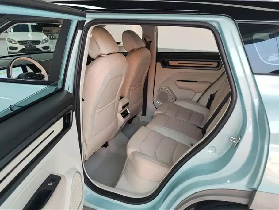 GEELY AUTOMOBILE GEELY ICON