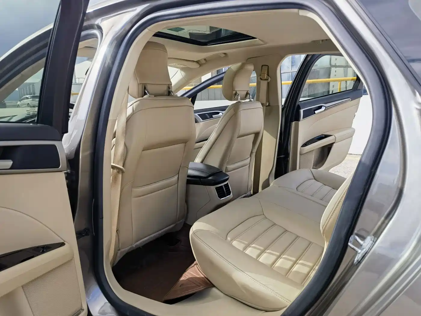 Ford Mondeo 2013 2013 2.0L GTDi200 Luxury