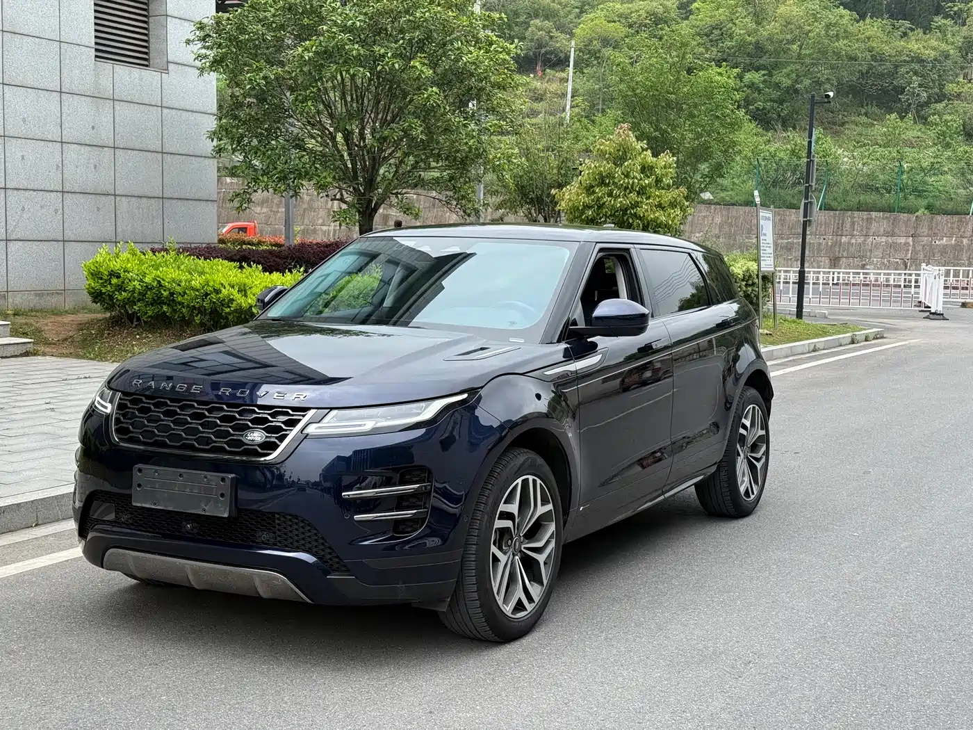 Land Rover Range Rover Evoque 2021 Range Rover Evoque L 249PS R-Dynamic SE Luxury Edition