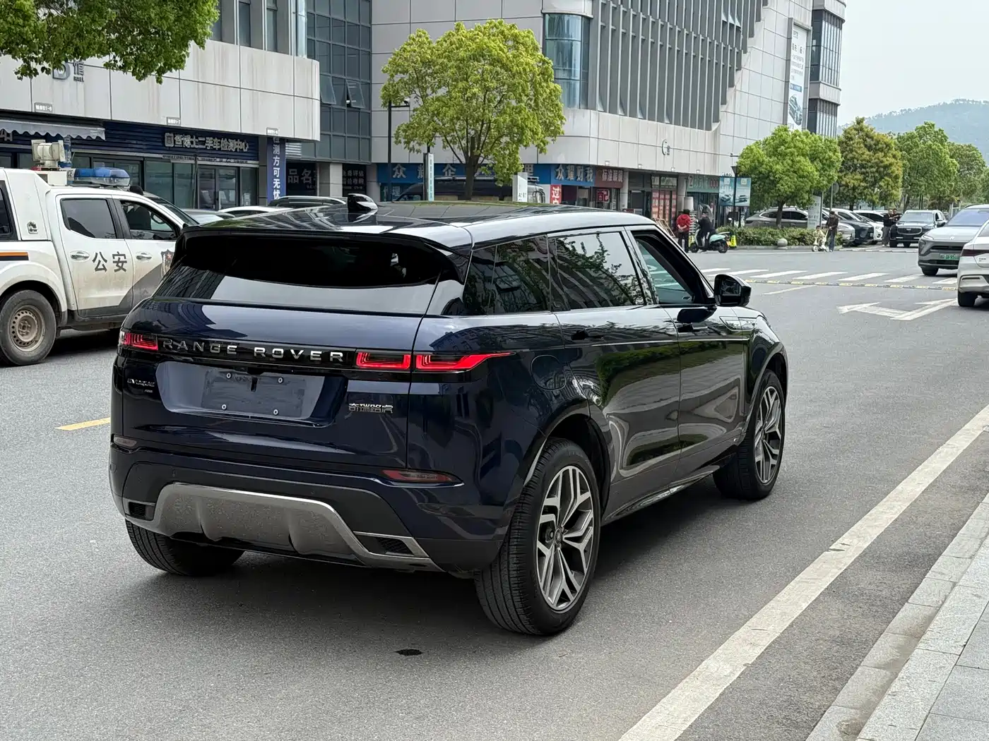 Land Rover Range Rover Evoque 2021 Range Rover Evoque L 249PS R-Dynamic SE Luxury Edition фото 7