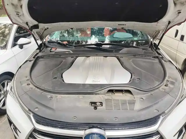 BYD Tang New Energy 2021 DM-i 112KM Honor — фото 3