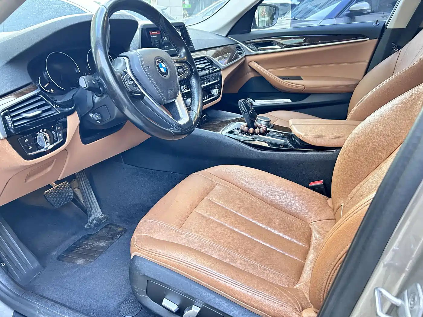 BMW 5 Series 2018 528Li Launch Special Edition фото 5