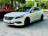 Photo 1 - Hyundai Sonata