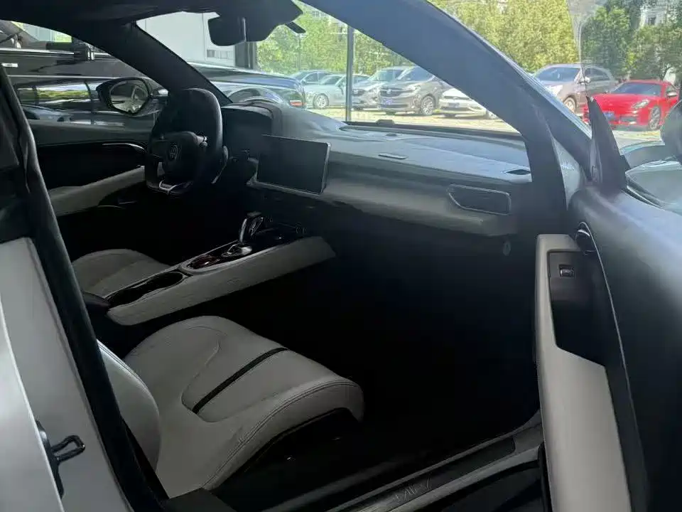 Lotus EMIRA 2024 2021 2.0T DCT First Edition