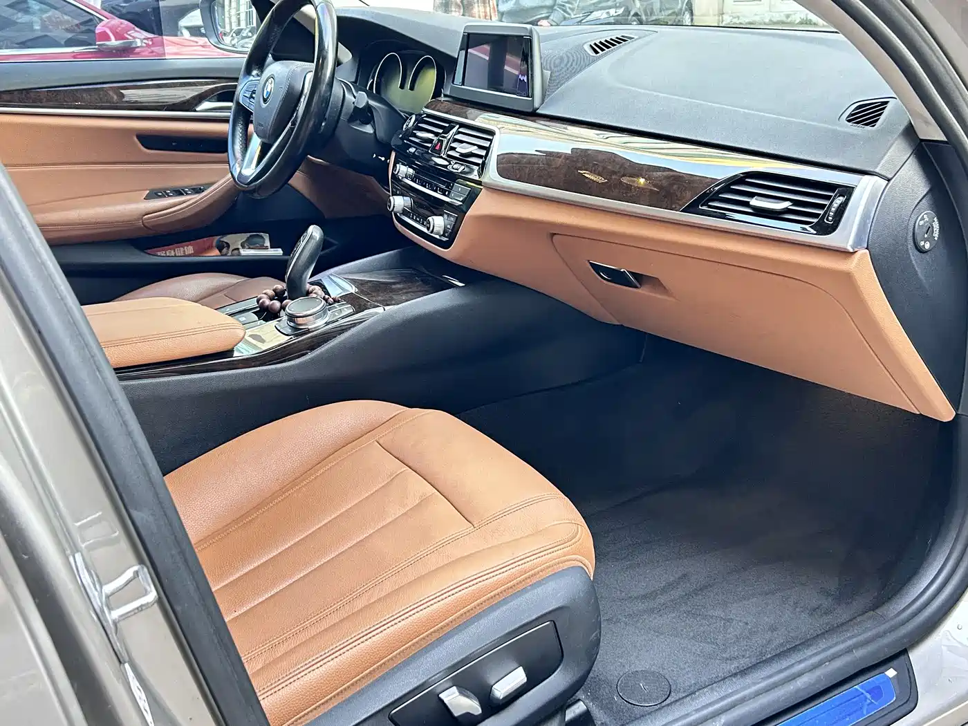 BMW 5 Series 2018 528Li Launch Special Edition фото 8