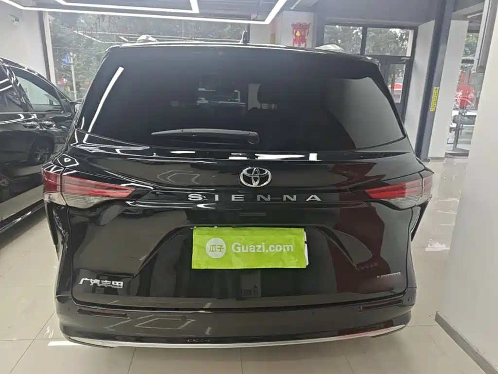 Toyota Sienna 2026 2026 2.5L Hybrid AWD Premium Edition
