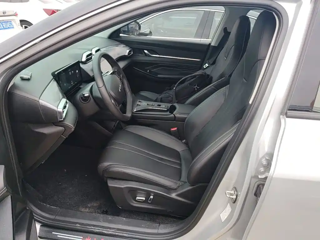 Dongfeng Aeolus Haohan 2024 2024 Glory Edition 1.5T Luxury