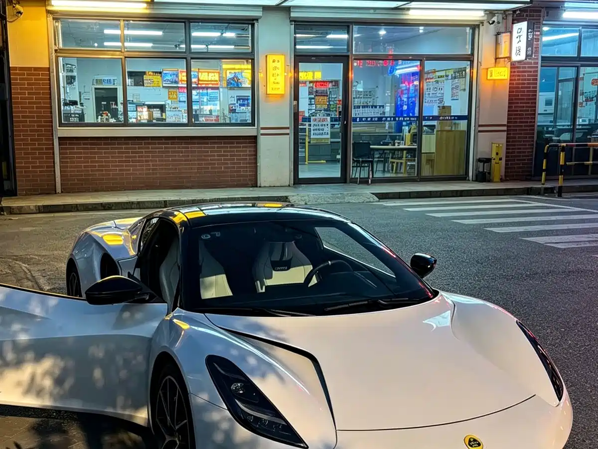 Lotus EMIRA 2024 2021 2.0T DCT First Edition