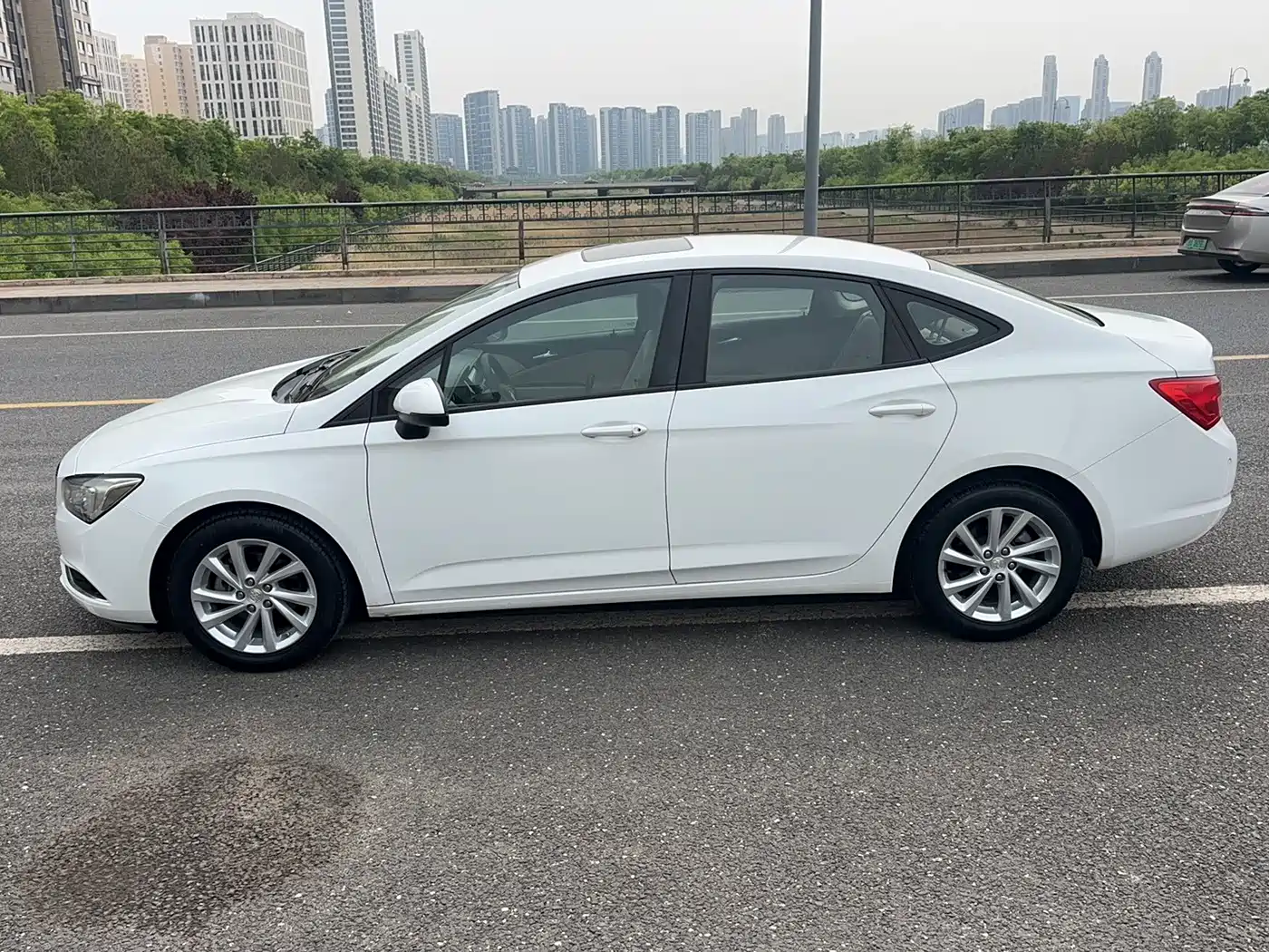 Buick Verano 2017 Sedan 15S Manual Progressive фото 10