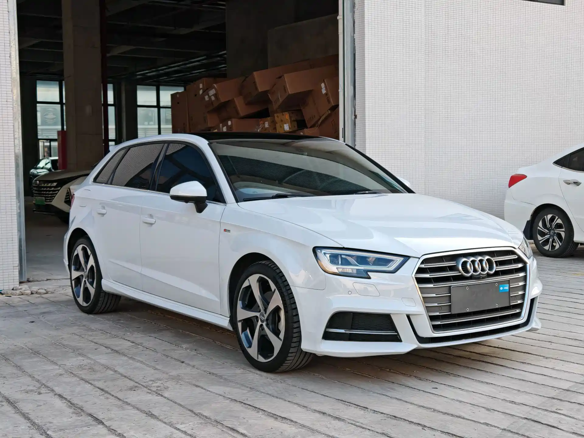 Photo 3 - Audi A3