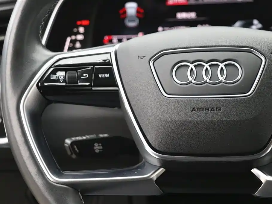 Audi A7L 2024 45TFSI S-line Dream Edition Crystal Package фото 17