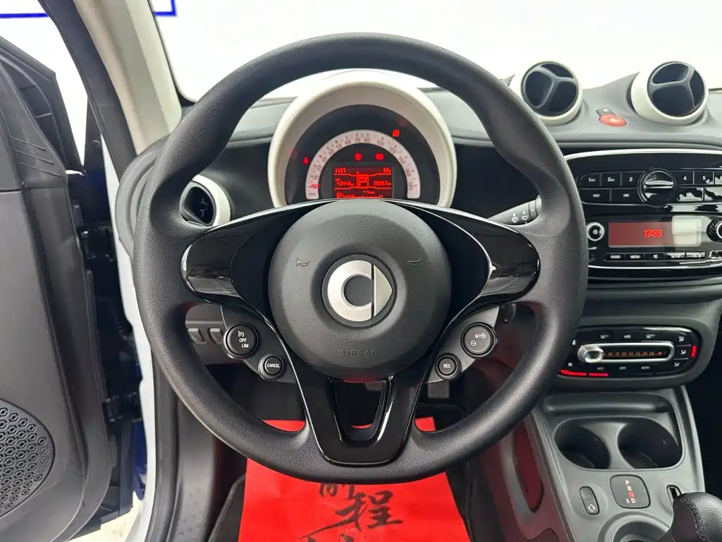 smart fortwo 2018 2018 1.0L 52kW Hardtop Agile Edition China V