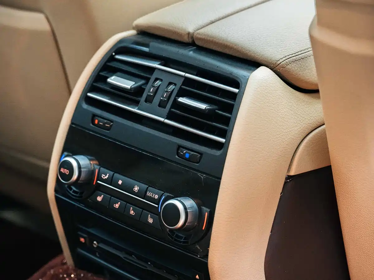 BMW 7 Series 2011 2009 730Li Luxury