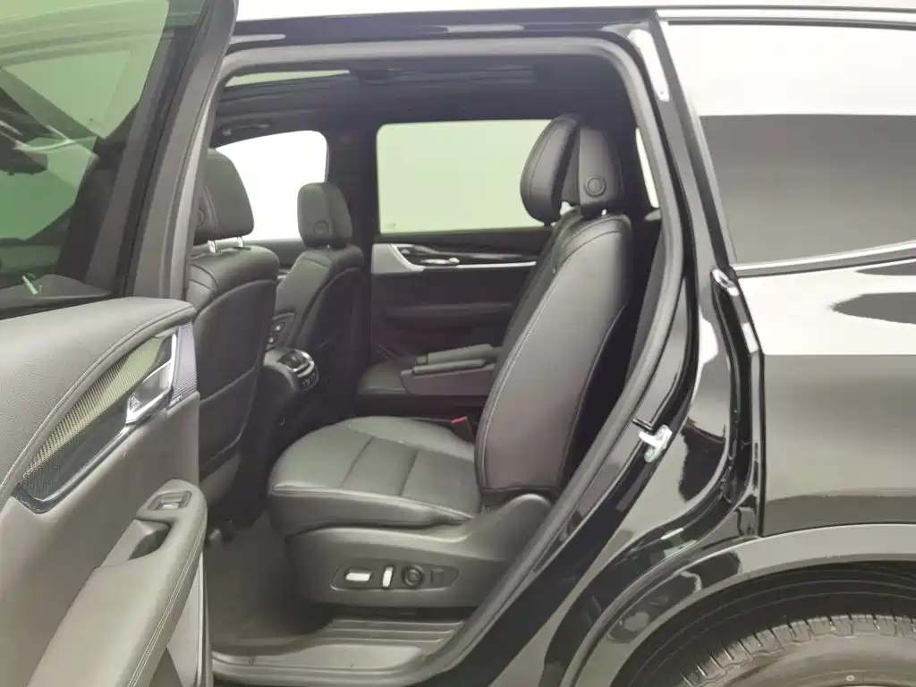Cadillac XT6 2024 2025 2.0T 6-Seater AWD Executive Black Label Edition