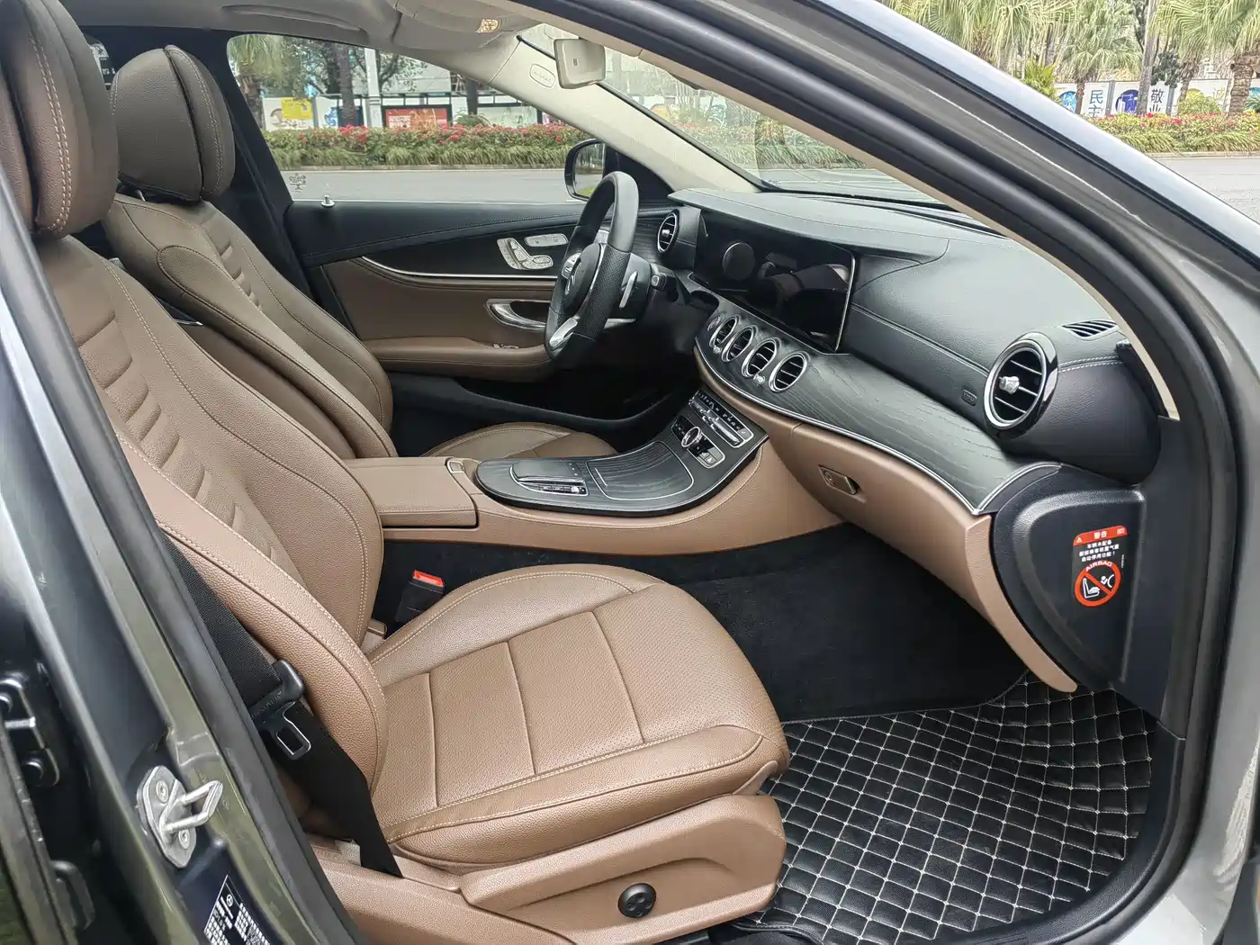 Mercedes-Benz E-Class 2020 Facelift E 300 L Sport Exclusive фото 7