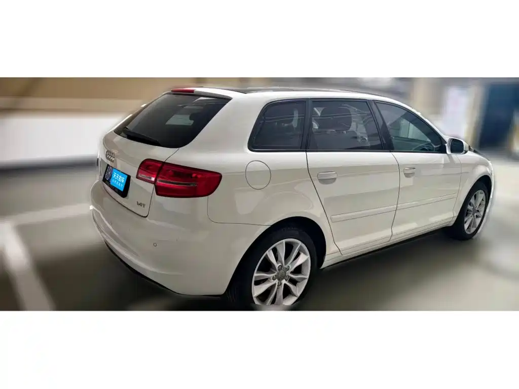 Photo 2 - Audi A3 (Import)