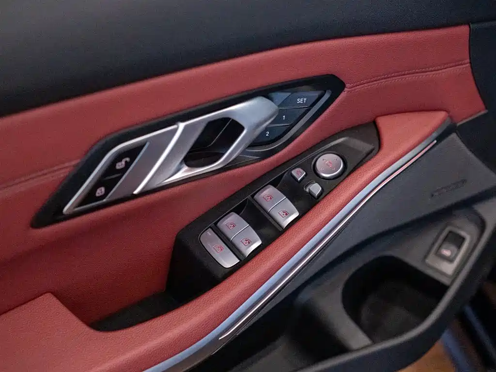 BMW 3 Series 2023 325Li M Sport Black Night Package фото 11