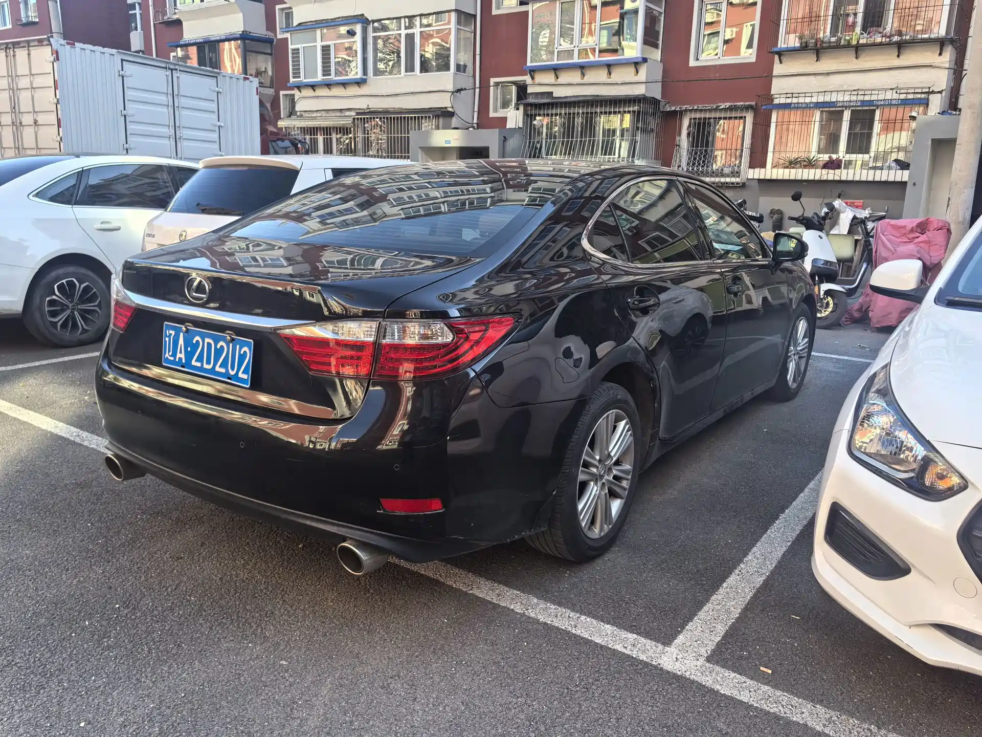 Фото 4 - Lexus ES