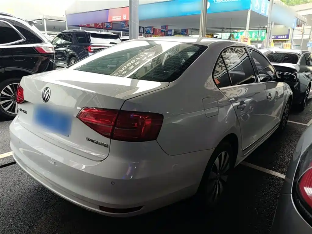 Volkswagen Sagitar 2018 1.6L Automatic Comfort фото 7