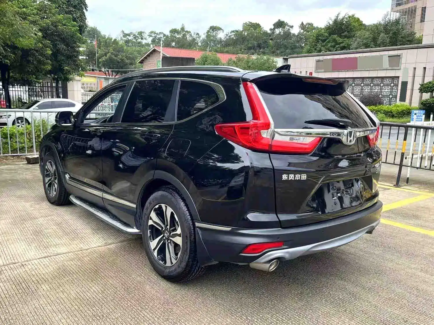 Фото 9 - Honda CR-V