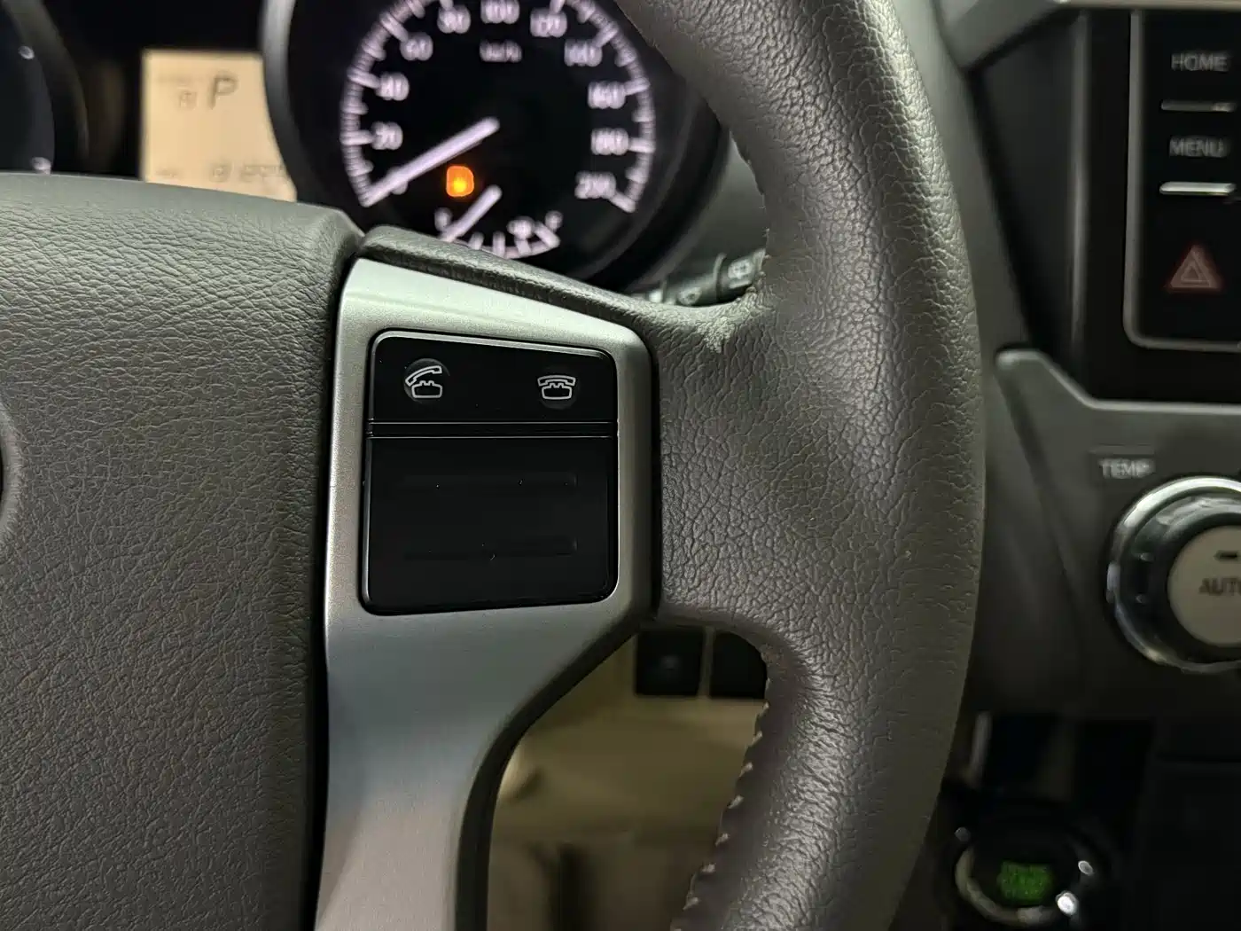 Toyota Prado 2016 2.7L Auto Luxury Edition фото 6