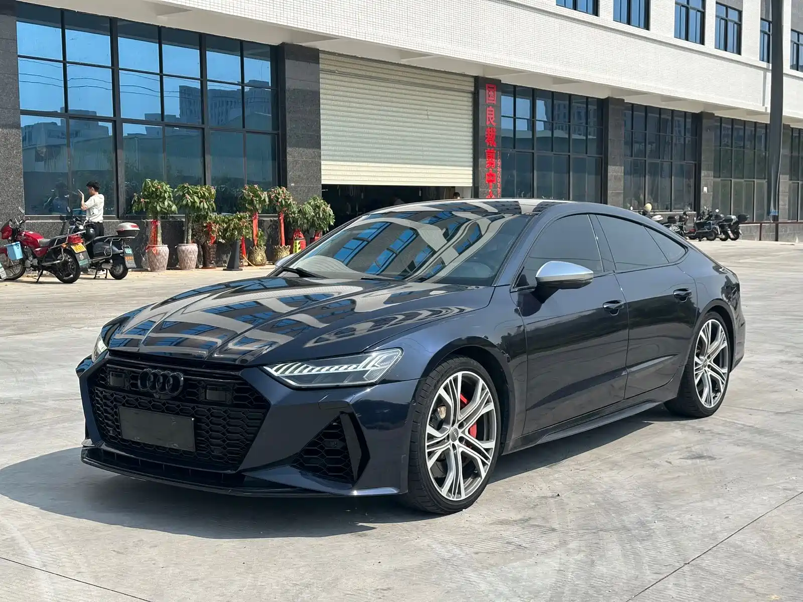 Фото 1 - Audi A7