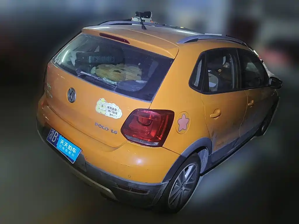 Volkswagen Polo 2014 2012 1.6L Cross Polo AT