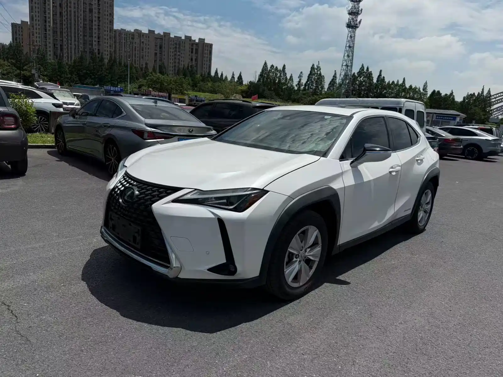 Photo 2 - Lexus UX