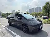 Фото 3 - Li Auto MEGA