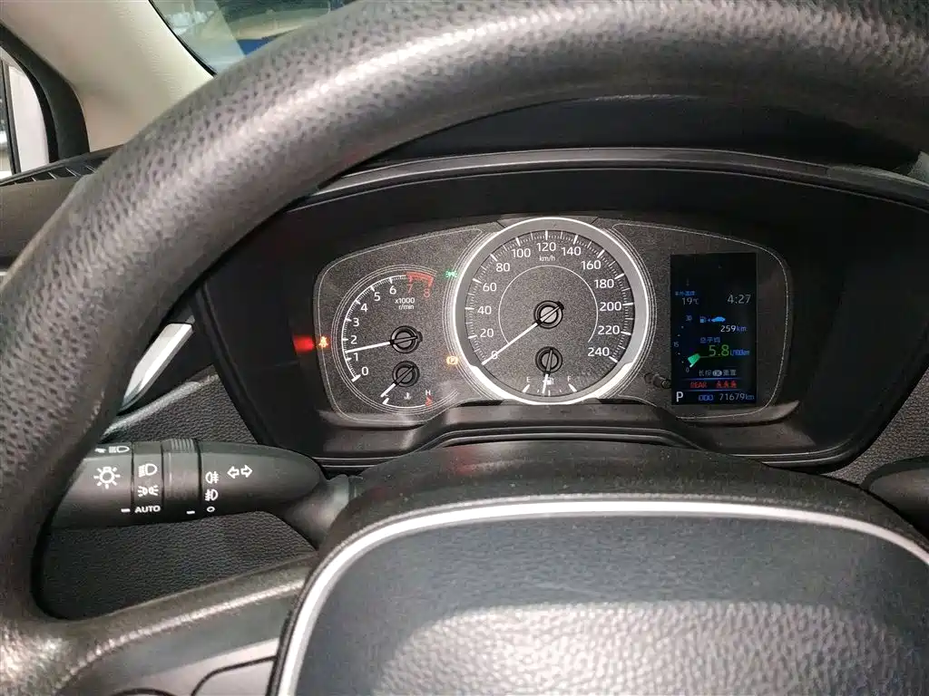Toyota Corolla 2021 TNGA 1.5L CVT Elite Edition фото 12