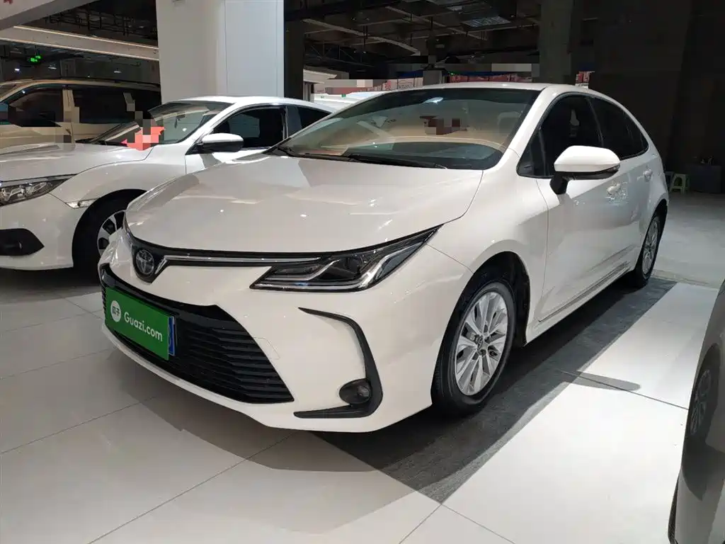 Toyota Corolla 2021 TNGA 1.5L CVT Elite Edition фото 2
