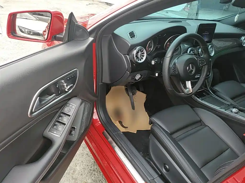 Mercedes-Benz CLA (Import) 2017 Facelift CLA 200 Style фото 16