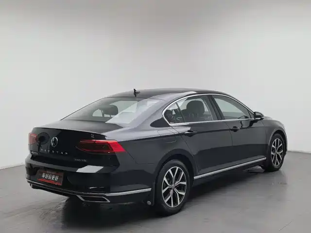 Volkswagen Magotan 2020 330TSI DSG Leading — фото 2