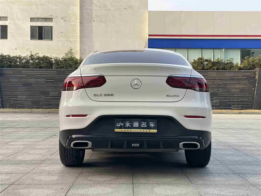 Mercedes-Benz GLC Coupe 2020 GLC 260 4MATIC Coupe SUV фото 15