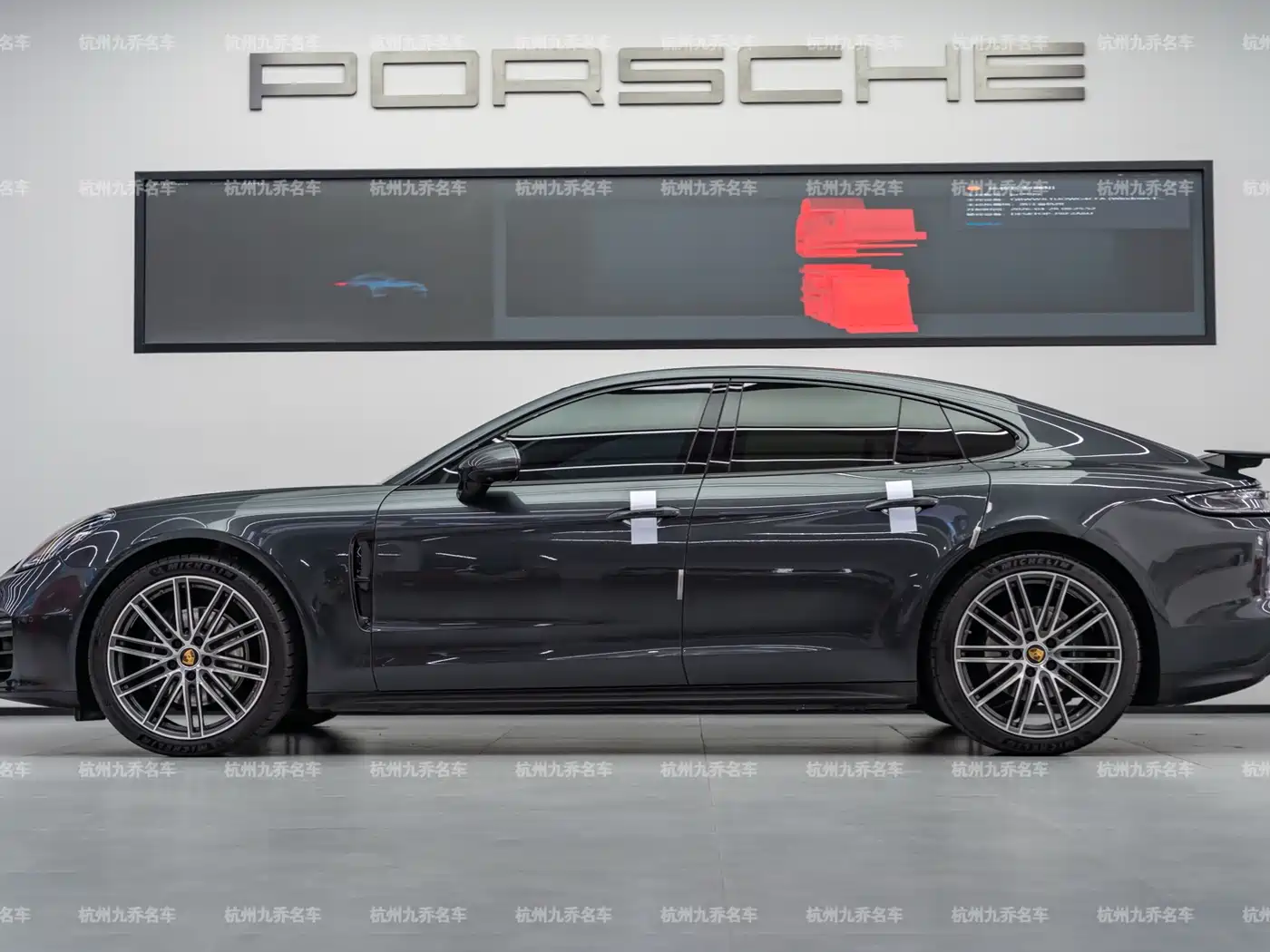 Porsche Panamera 2023 Facelift Panamera 2.9T Platinum Edition фото 8