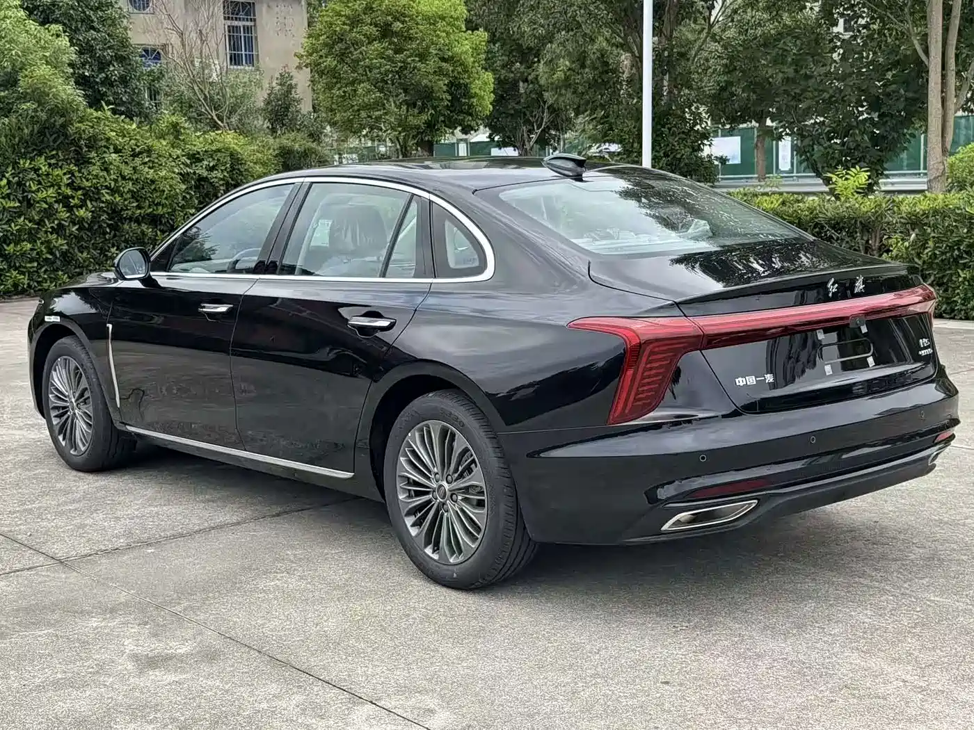 Hongqi H5 2026