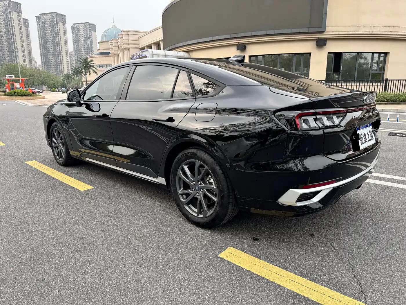 FORD MONDEO