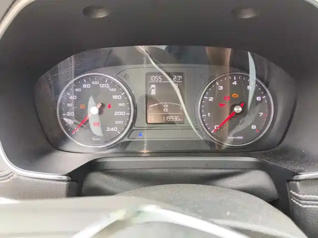 Roewe RX5 2016 20T 2WD Automatic Internet Smart Edition — фото 4