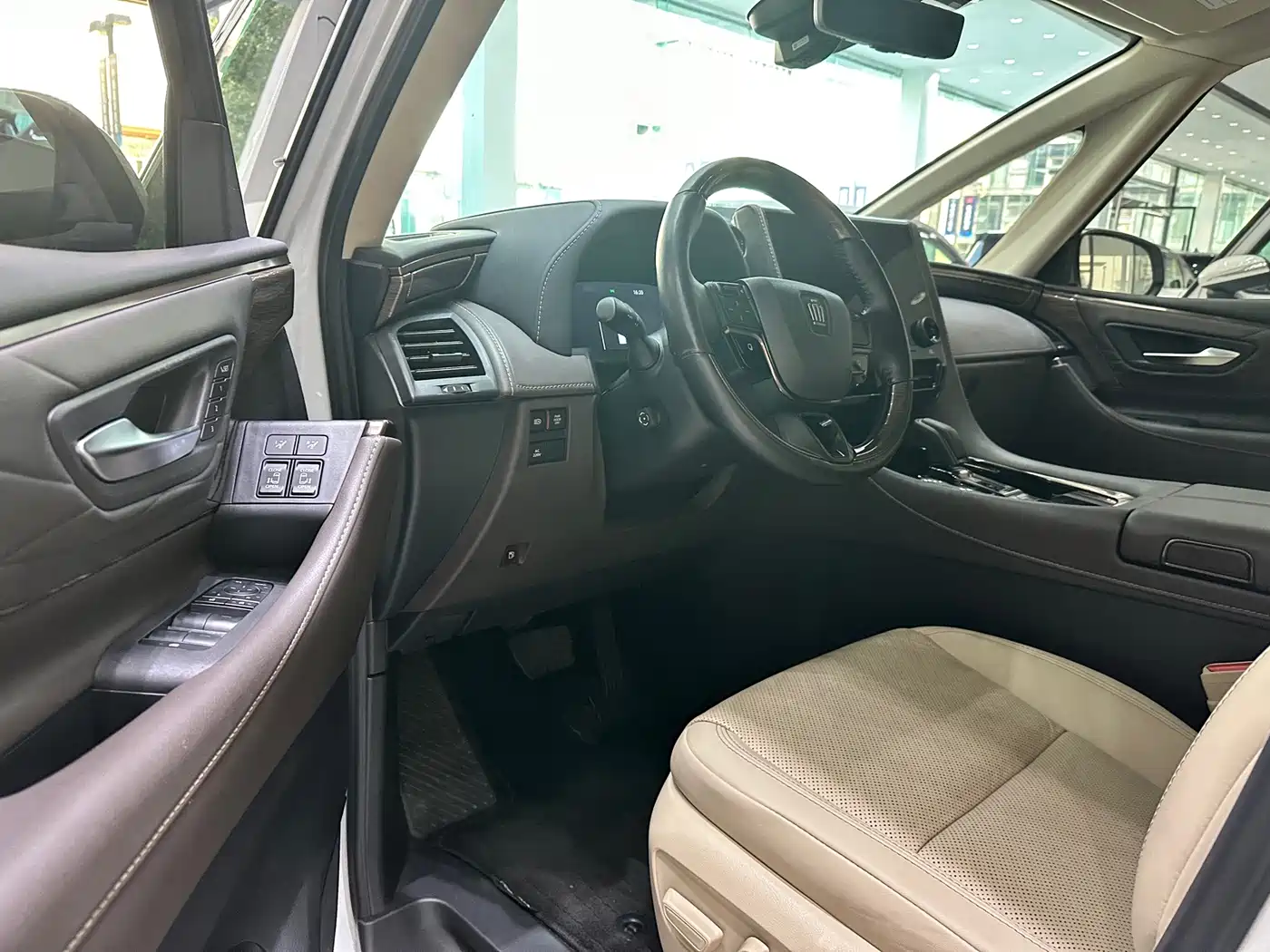 Toyota Vellfire 2025 2024 Crown Hybrid 2.5L Premium Edition