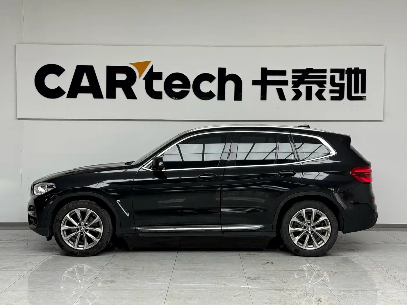BMW X3 2021 xDrive25i Luxury Package фото 2