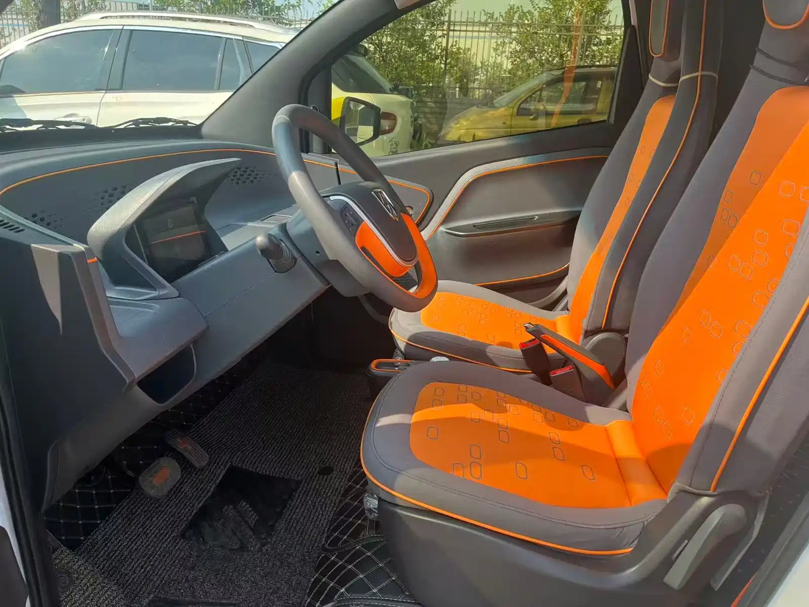 Фото 4 - Baojun E100