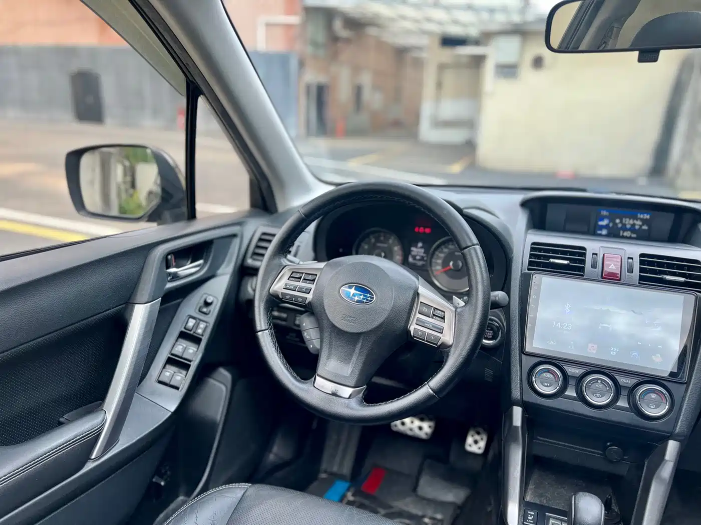 Subaru Forester 2013 2.5i Automatic Premium Edition фото 13