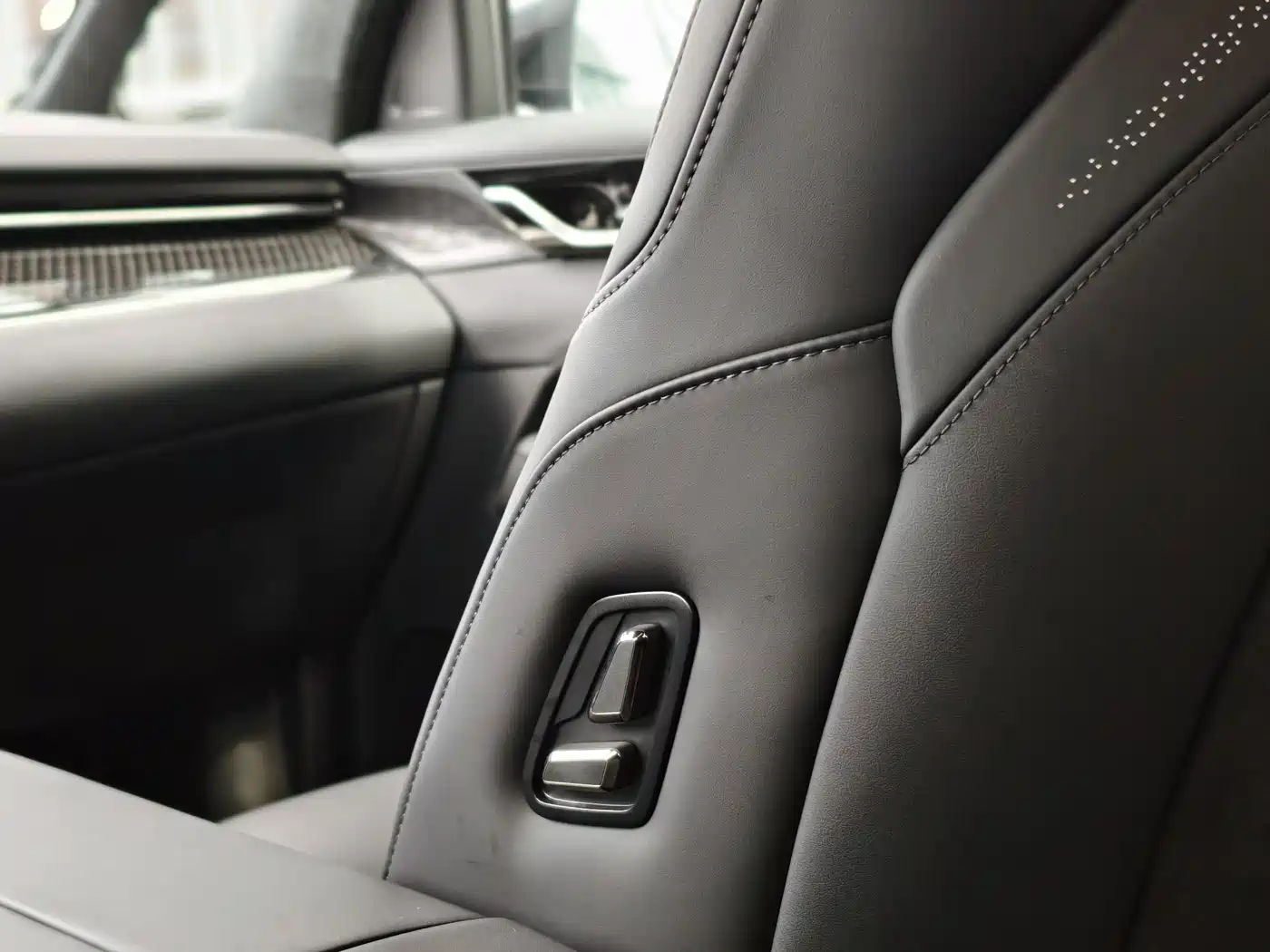 ZEEKR 009 2026 2024 7-Seat Aisle Version 108kWh