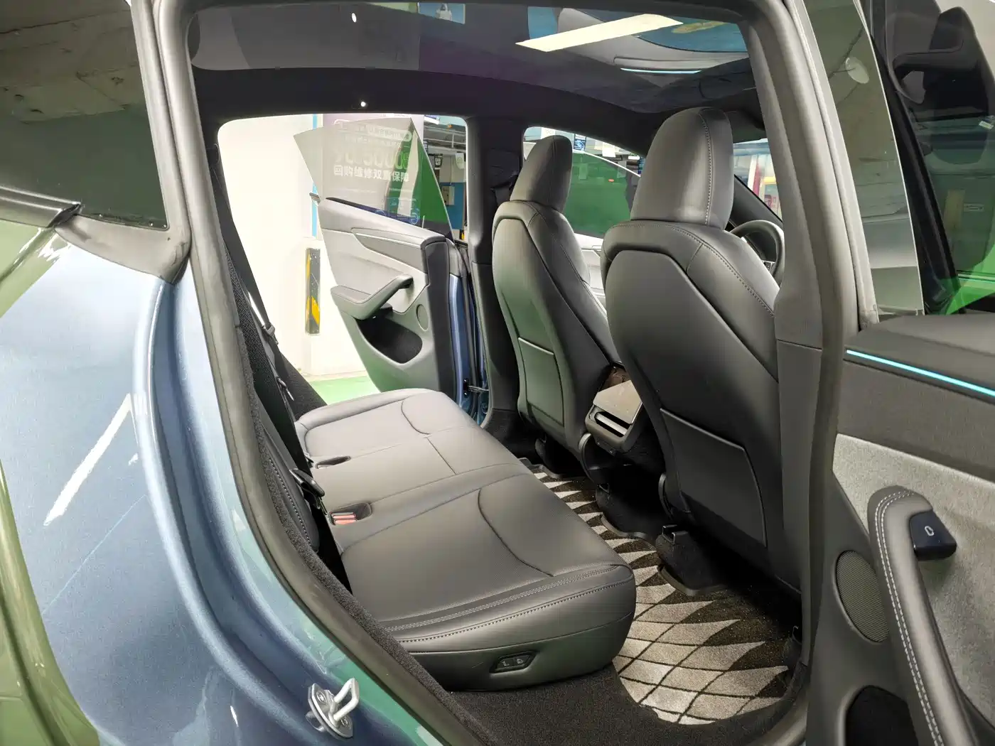 Tesla Model Y 2026 2026 Rear-Wheel Drive