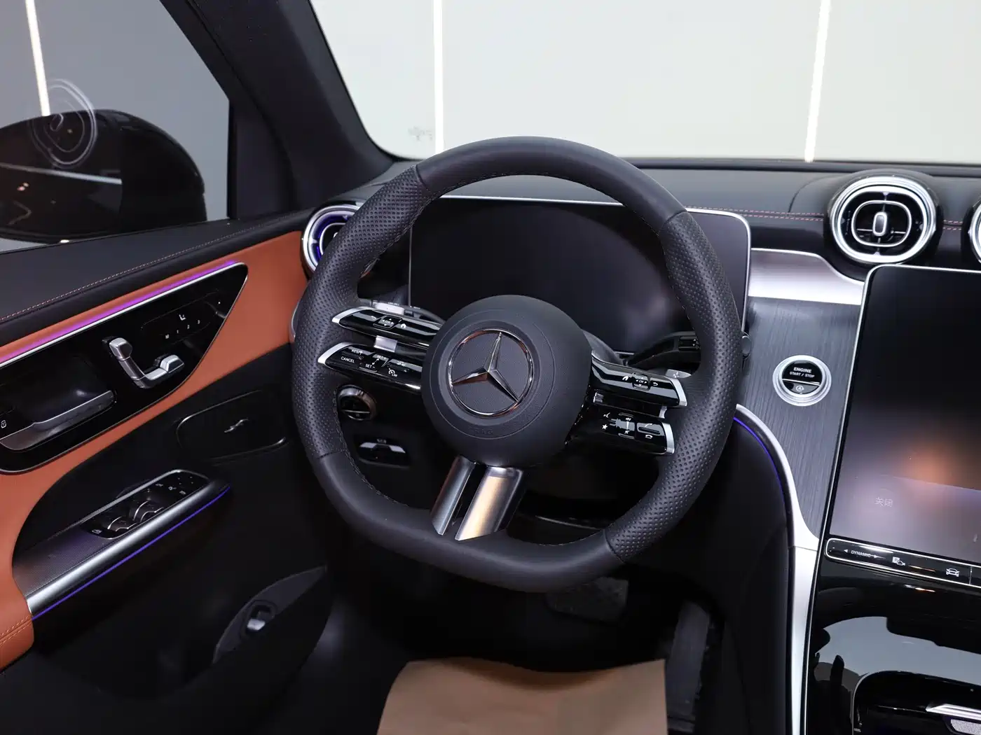 Mercedes-Benz GLC 2025 Facelift GLC 260 L 4MATIC Luxury фото 31