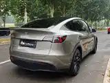 Photo 9 - Tesla Model Y