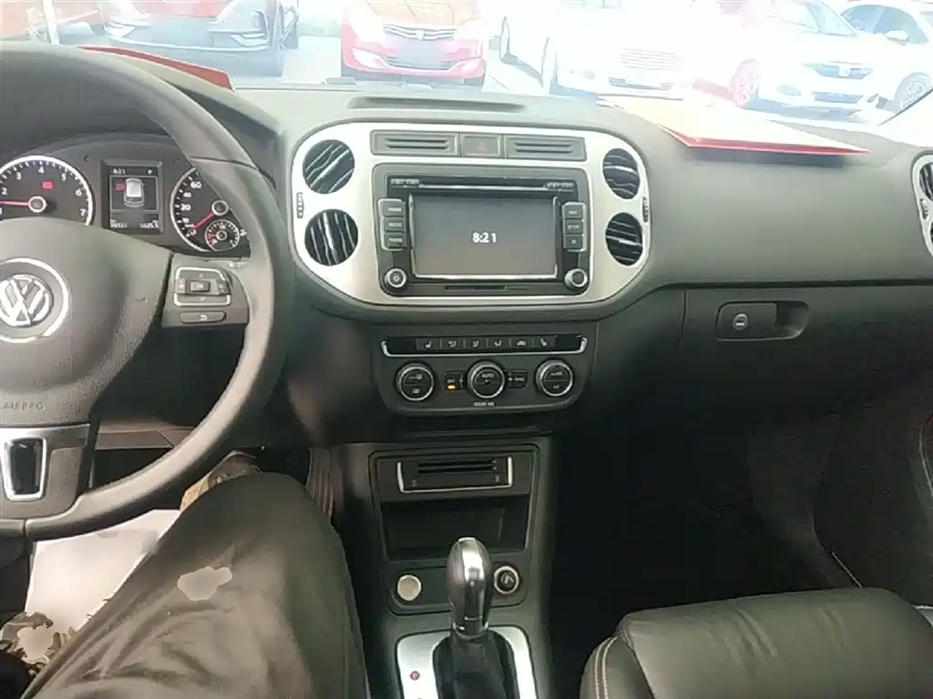 Volkswagen Tiguan 2015 1.8TSI Automatic 2WD Highline фото 10