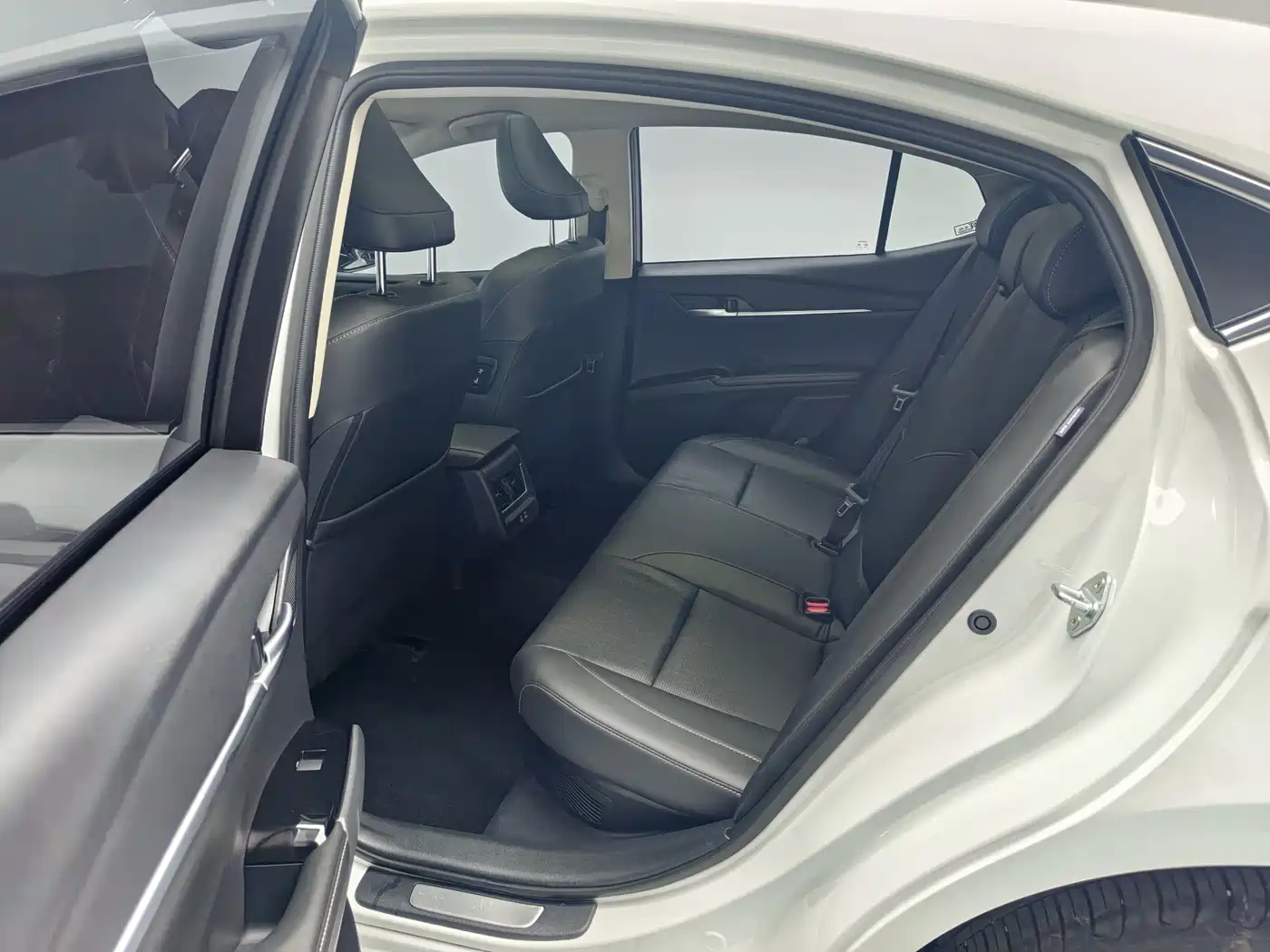 Toyota Camry 2025 2024 Hybrid 2.5HG Premium Edition